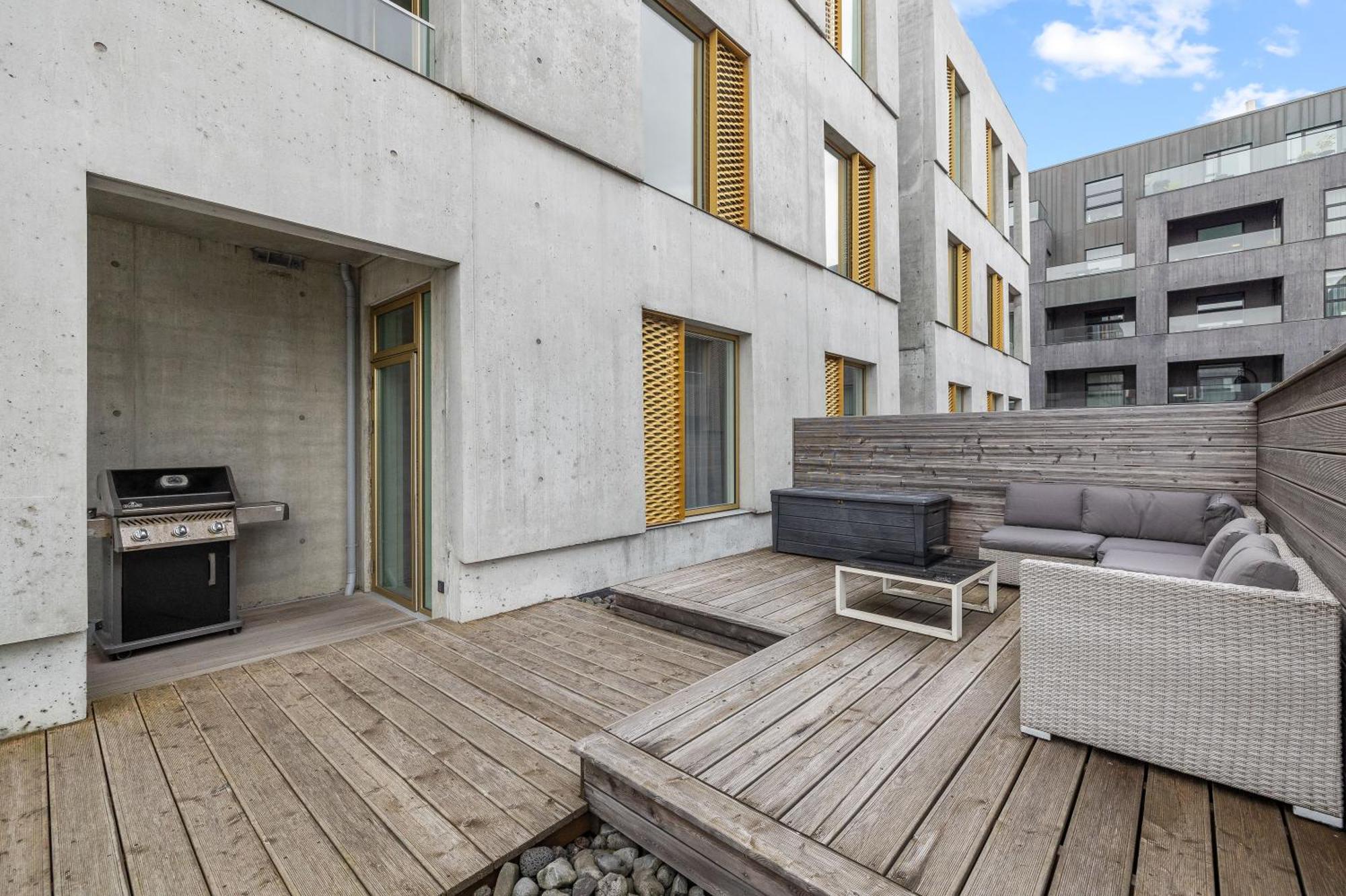 Modern Apartment - Free Parking Reykjavík Buitenkant foto