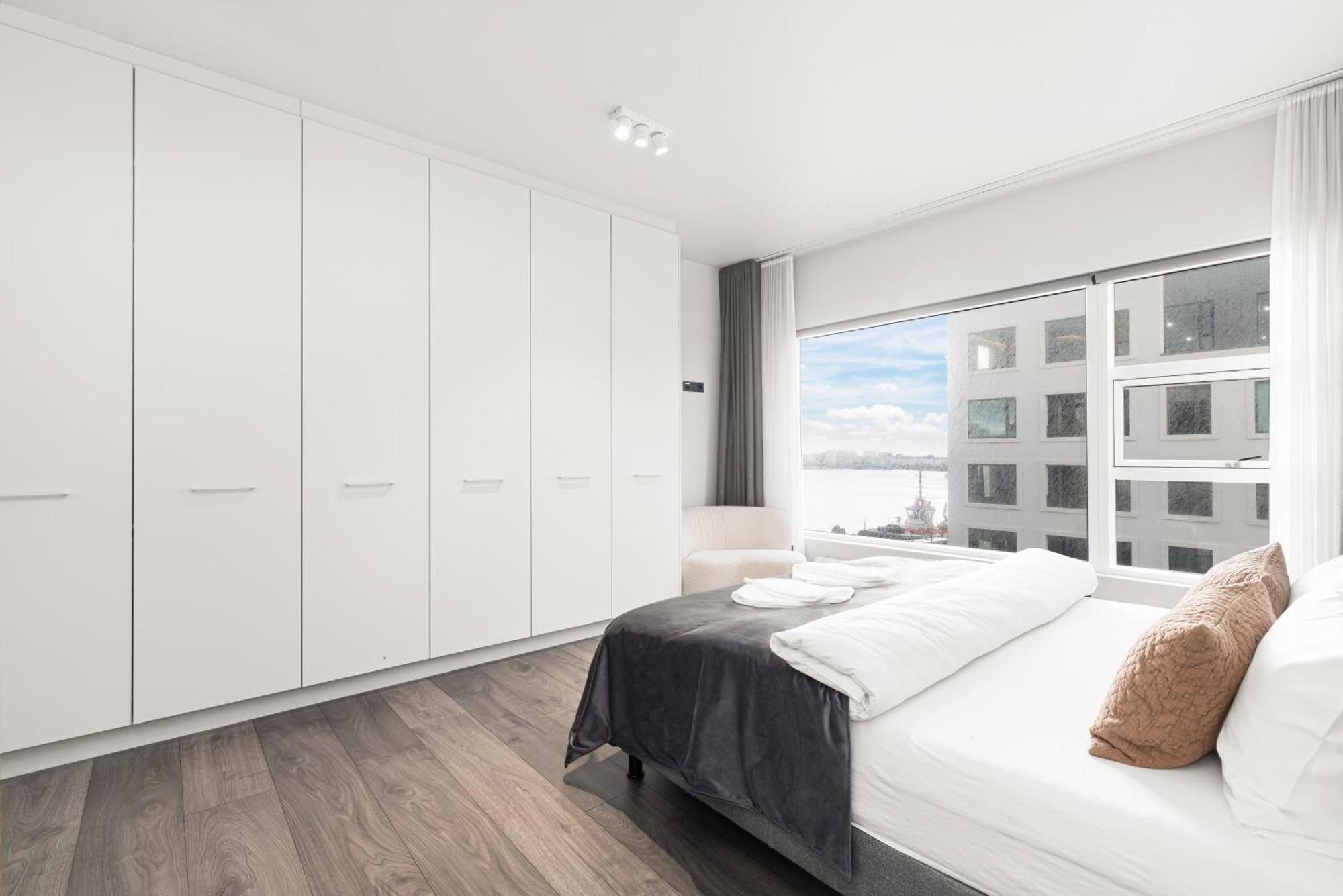 Modern Apartment - Free Parking Reykjavík Buitenkant foto